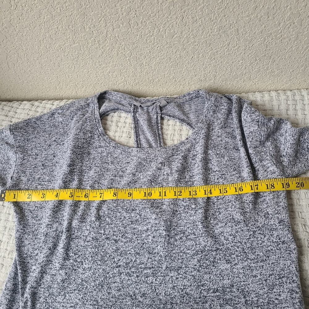 Athleta Gray Long Sleeve Top - Picture 3 of 7